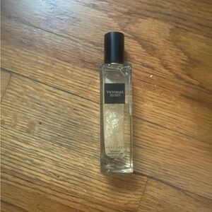 Victoria's Secret Black and Cream Makeup Collection